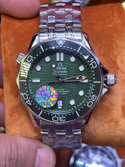 Omega Seamaster Diver 300M Green Dial